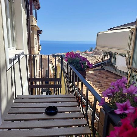 Humboldt Luxury Rooms Taormina Exteriör bild