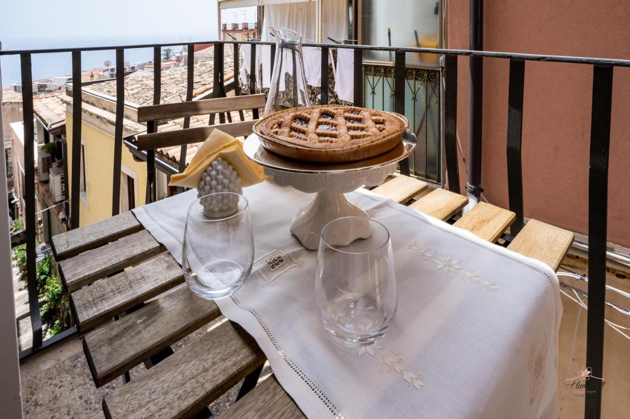 Humboldt Luxury Rooms Taormina Exteriör bild