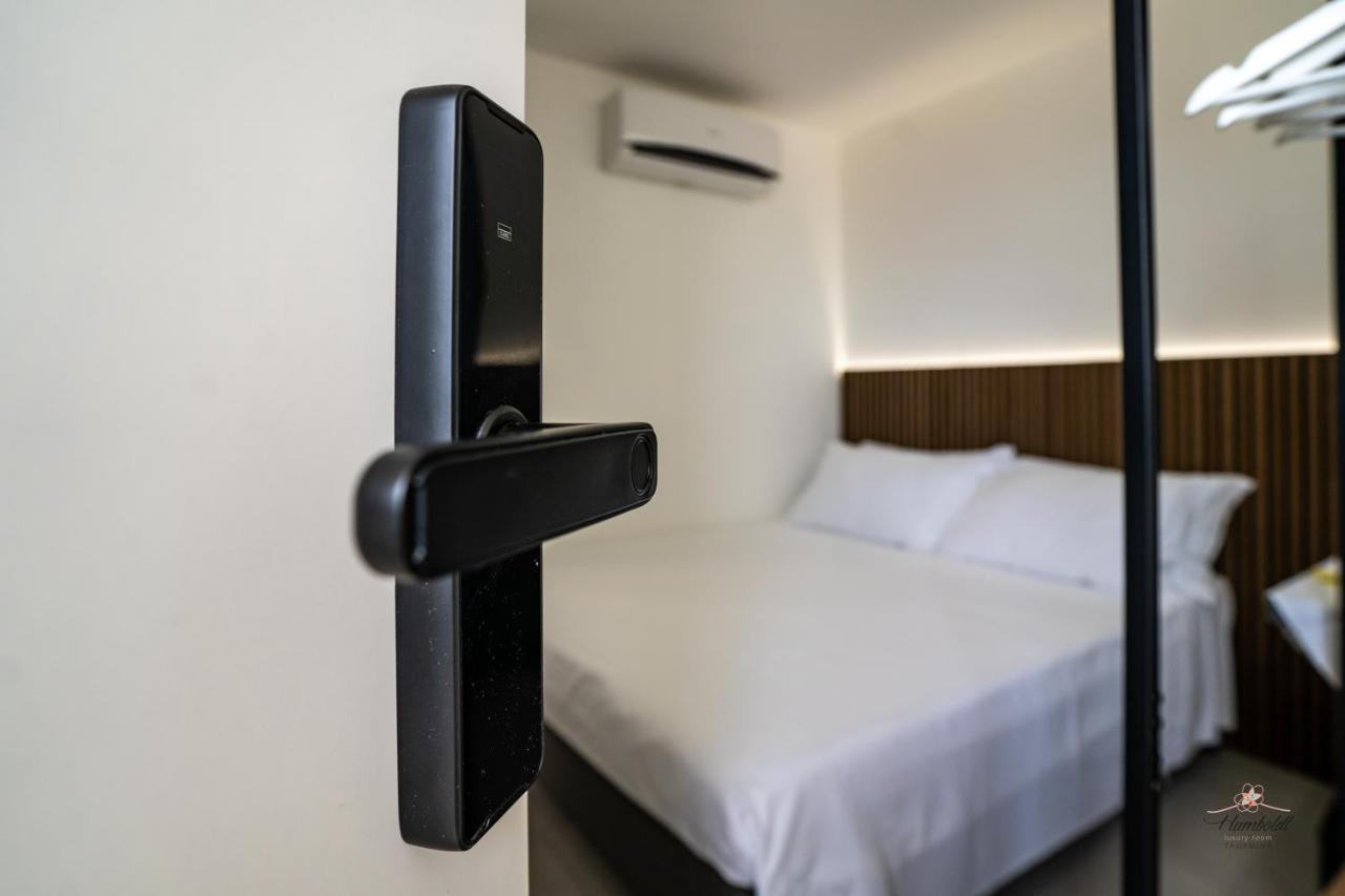 Humboldt Luxury Rooms Taormina Exteriör bild