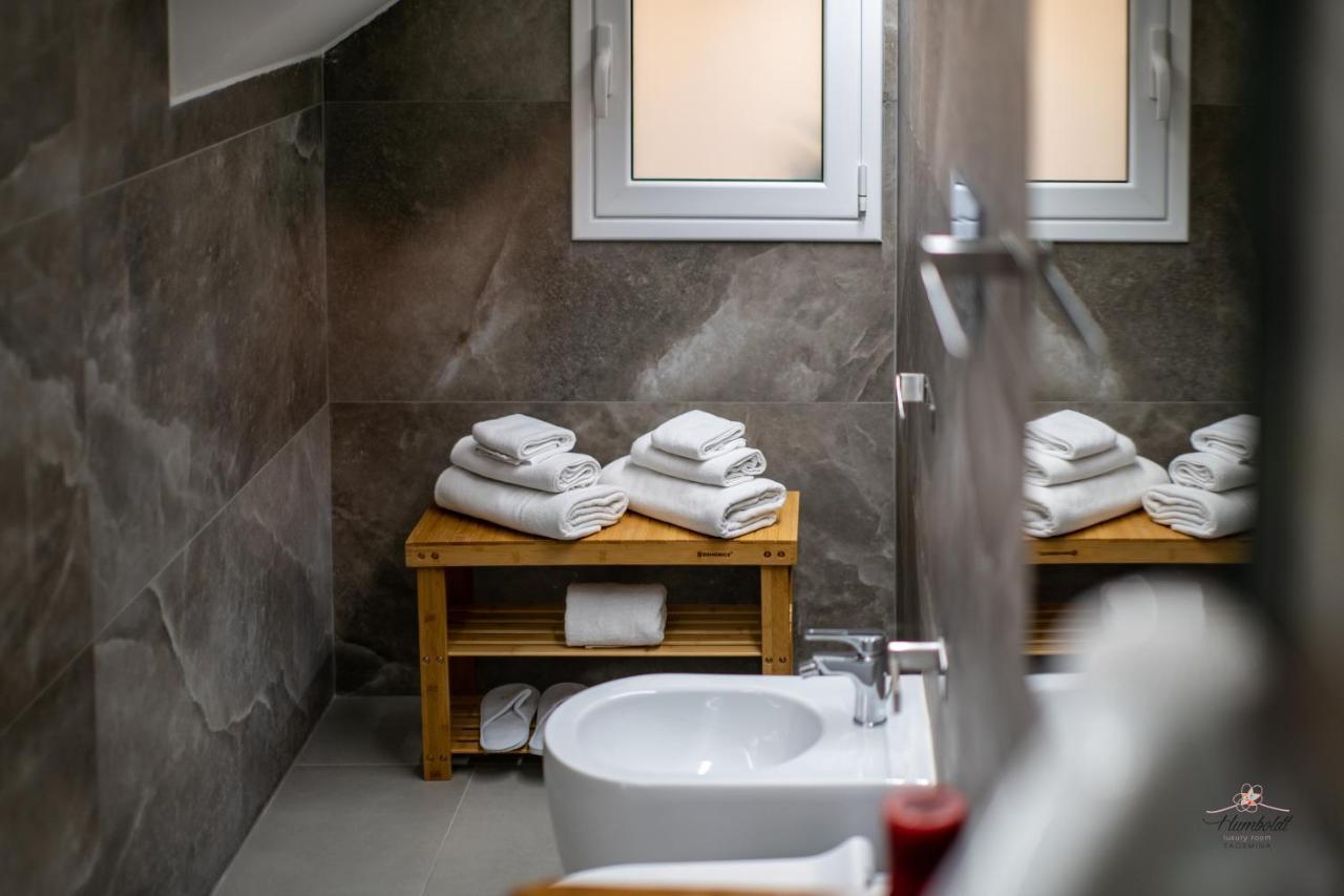 Humboldt Luxury Rooms Taormina Exteriör bild