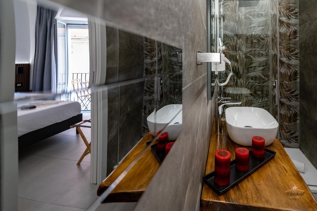 Humboldt Luxury Rooms Taormina Exteriör bild