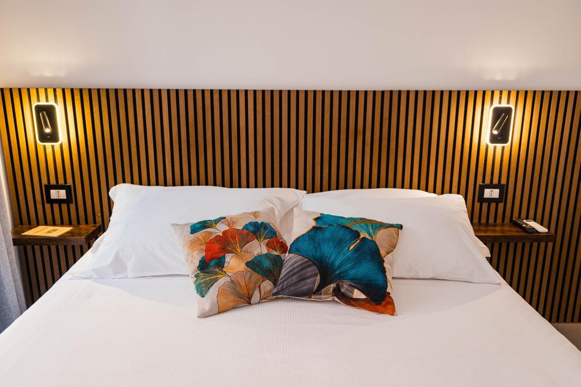 Humboldt Luxury Rooms Taormina Exteriör bild