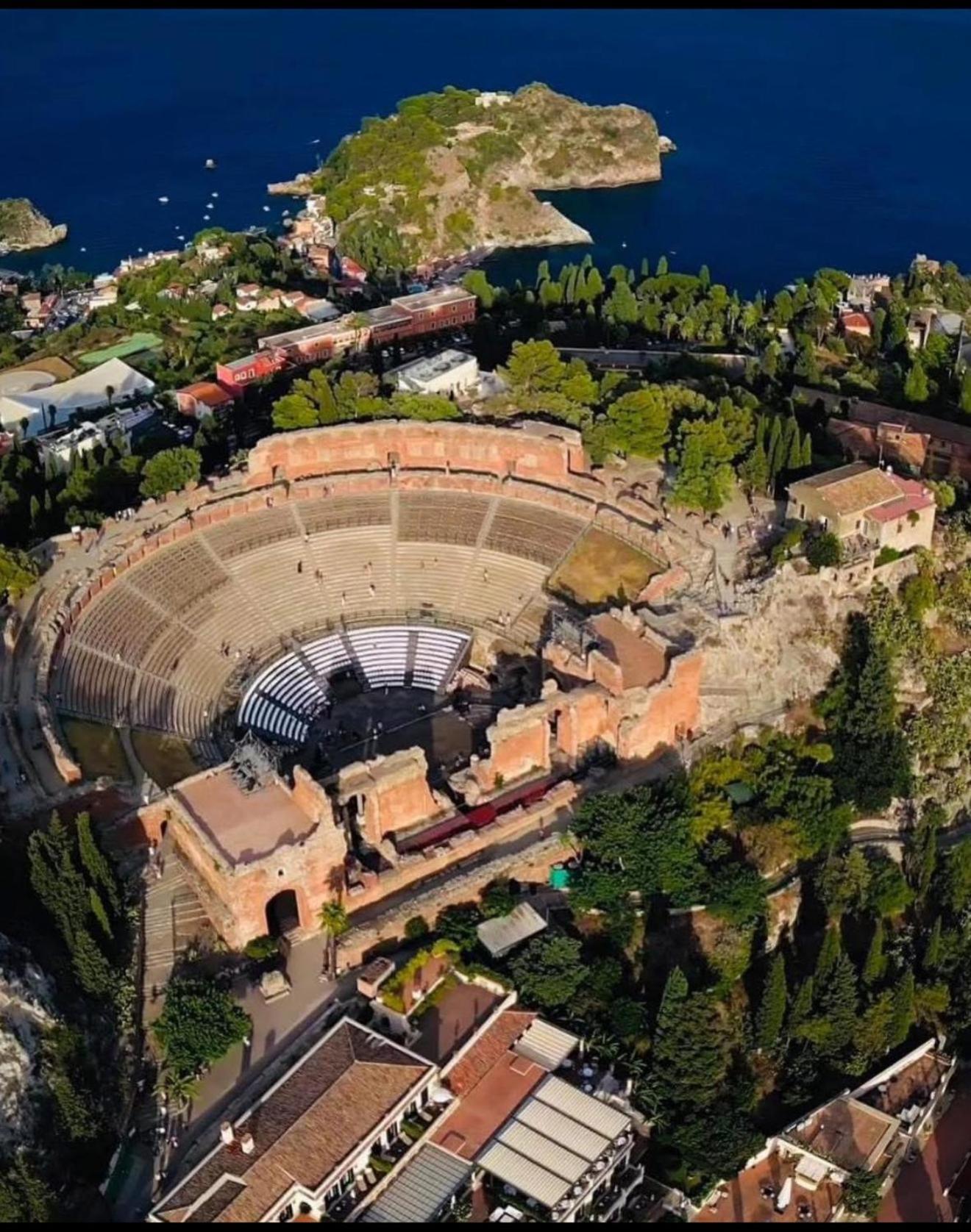 Humboldt Luxury Rooms Taormina Exteriör bild